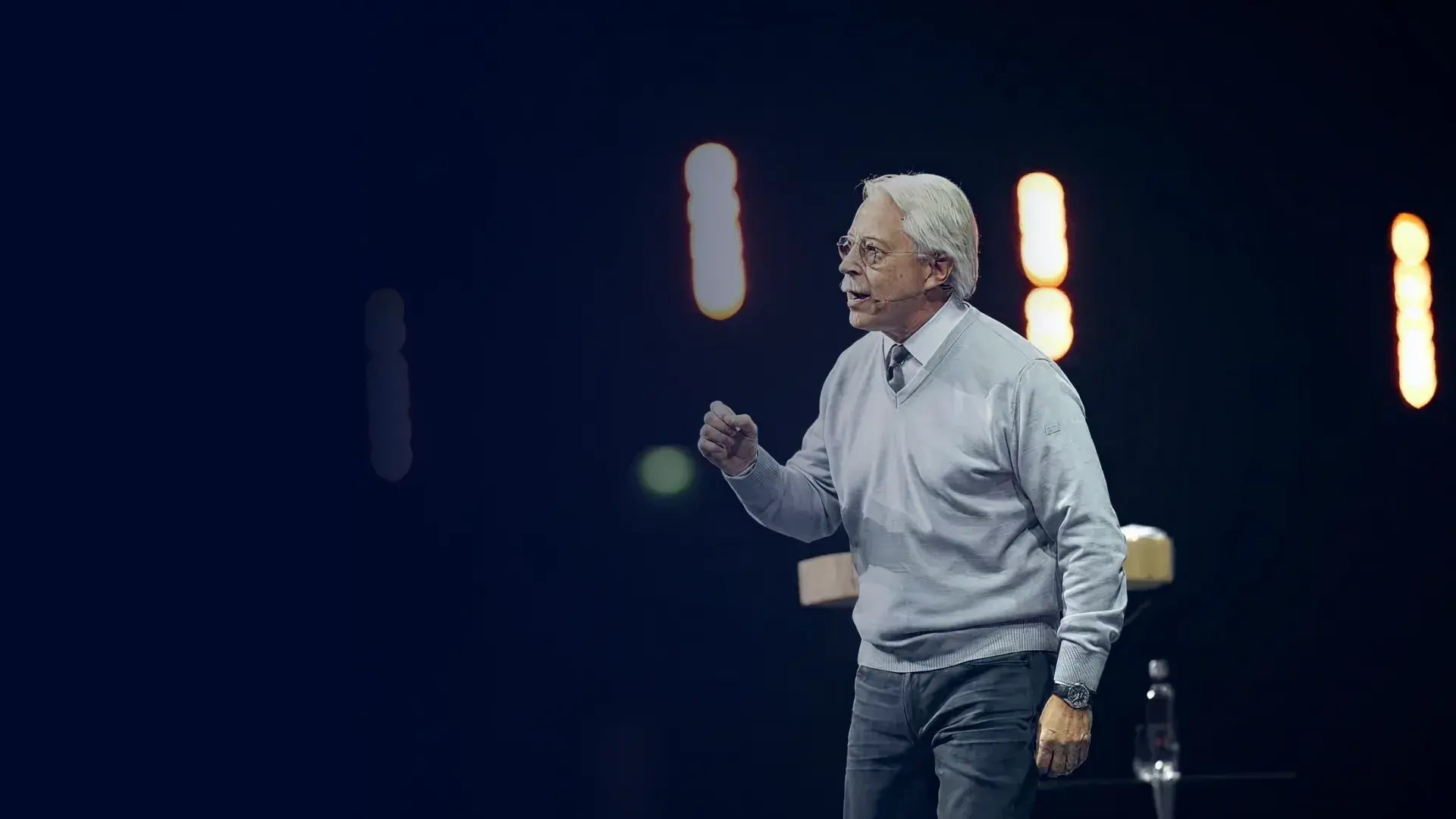 speaker_page_gary_bg (2)